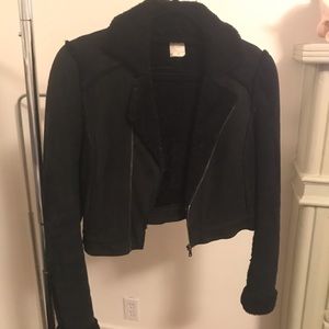 L’AGENCE LE Suede and Shearling Cropped Jacket